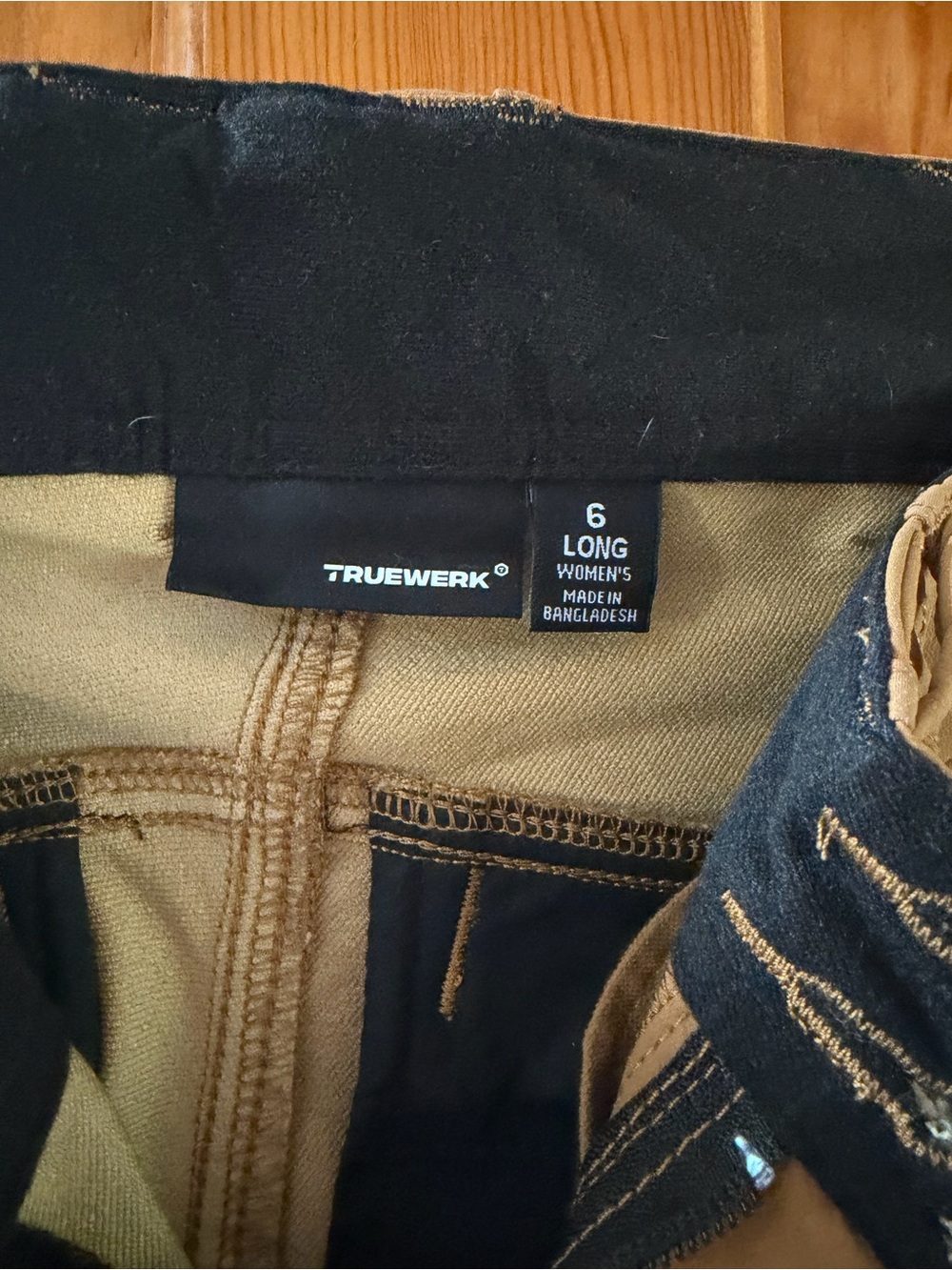 Women’s Truewerk Brown Cargo Work Pants - Picture 2 of 4